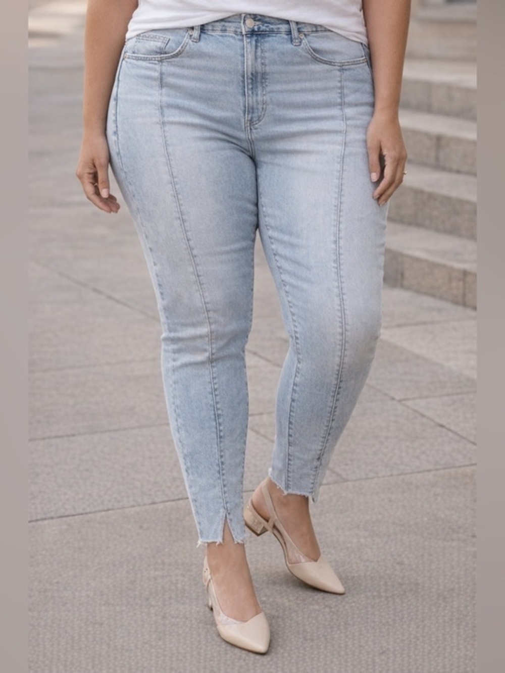 Good American Blue Jeggings with Modern Slim-Fit